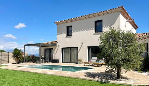 Four-Bedroom Vacation Home