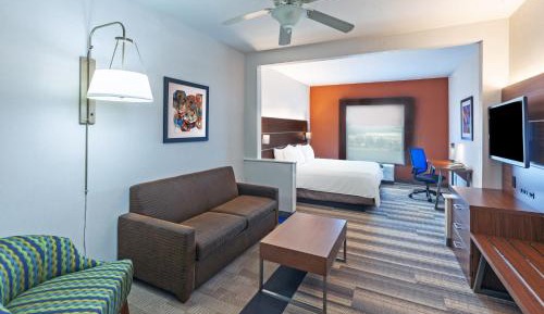 King Suite with Sofa Bed