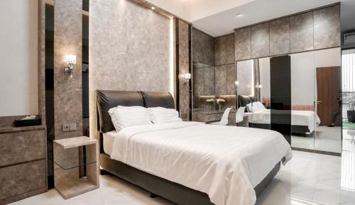 Double Room with Private Bathroom