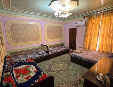 Deluxe Family Room
