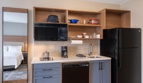 Queen Studio Suite