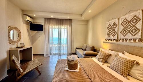Studio with Sea View (4 Adults)