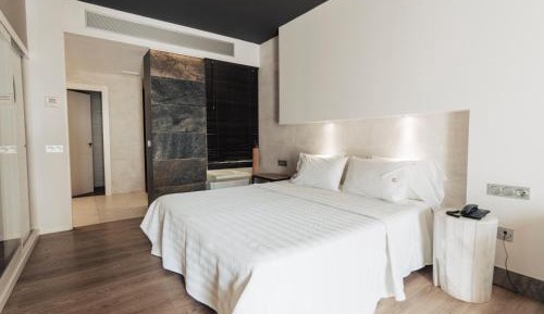 Deluxe Junior Suite