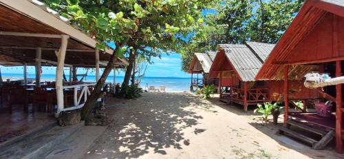 Bungalow - Beach Front
