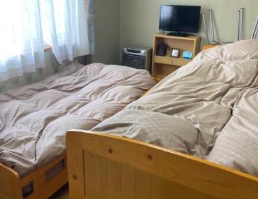 Economy Twin Room
