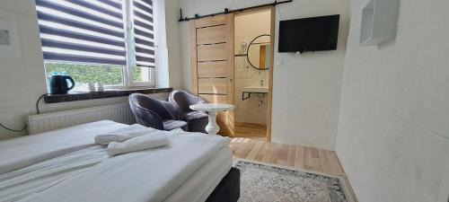Small Double or Twin Room