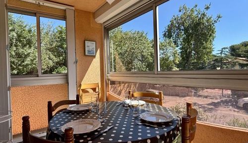 Apartment (4 Adults)