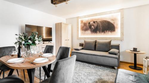 Prestige Apartment (5 Adults)
