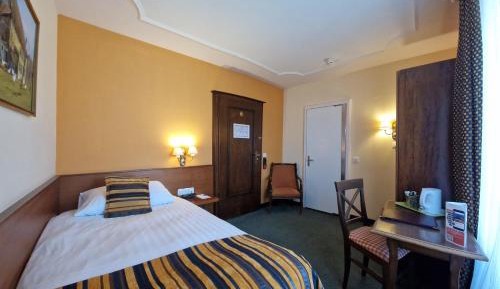Budget Single Room