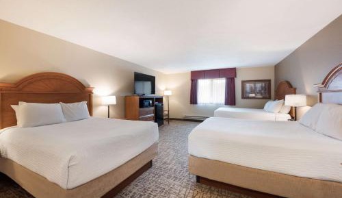 Queen Room with Two Queen Beds - Non-Smoking