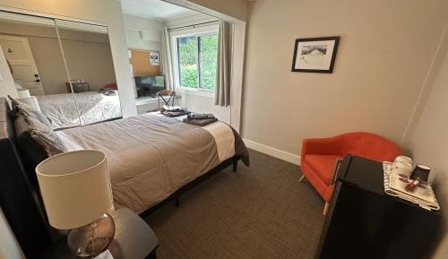 Double Room with Shared Bathroom