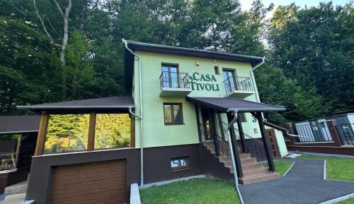 Four-Bedroom Holiday Home