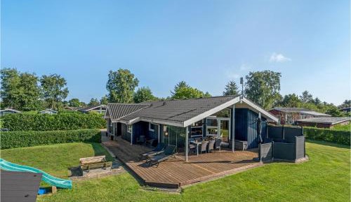 Four-Bedroom Holiday Home