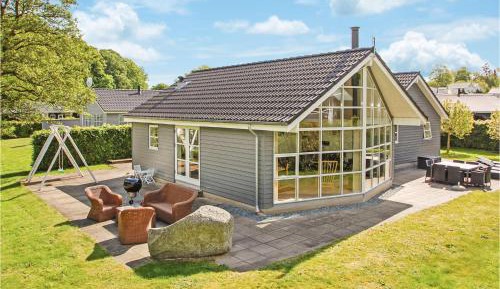 Two-Bedroom Holiday Home