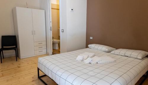 Deluxe Double Room with Extra Bed