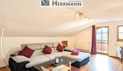 Apartment with Mountain View