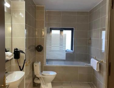 Quadruple Room with Bath