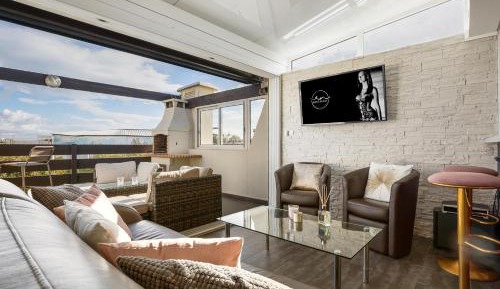 One-Bedroom Villa
