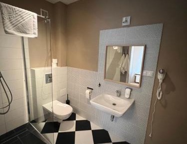 Large Double Room