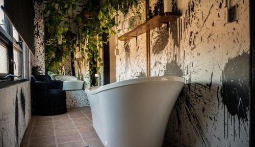 Deluxe Double Room with Bath