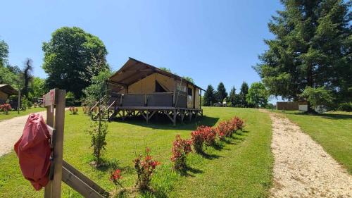 Bungalow with Patio