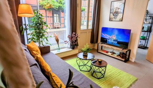 King Studio with Sofa Bed