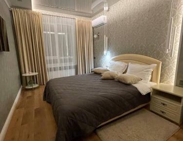 King Studio with Sofa Bed