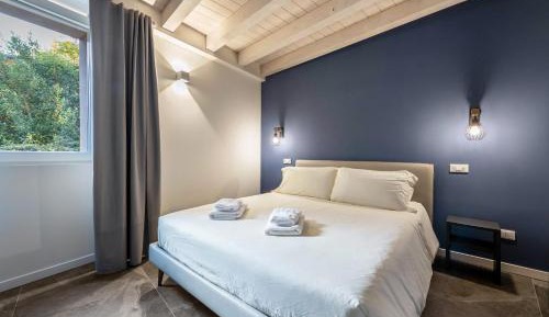 Superior One-Bedroom Apartment