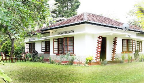 Standard Twin Room with Garden View