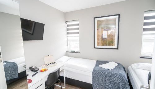 Twin Room with Shared Bathroom