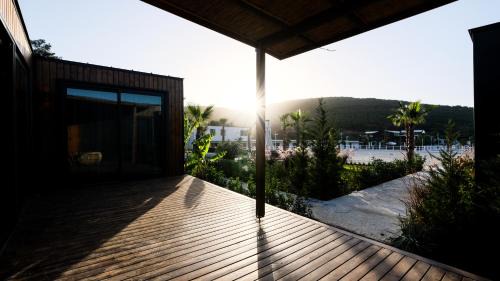 Suite with Pool View