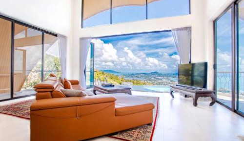 Villa with Sea View