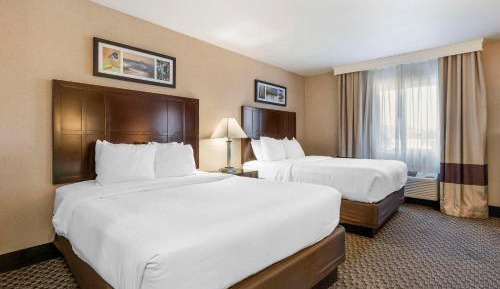 Queen Room with Two Queen Beds - Non-Smoking