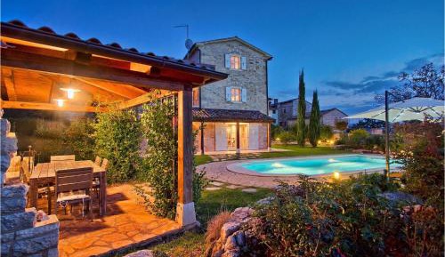 Four-Bedroom Holiday Home