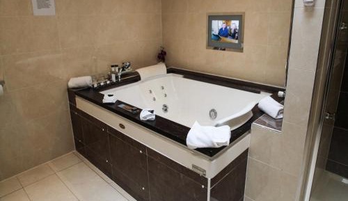 Penthouse Suite