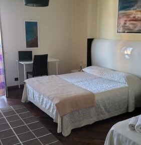 Triple Room with Private Bathroom