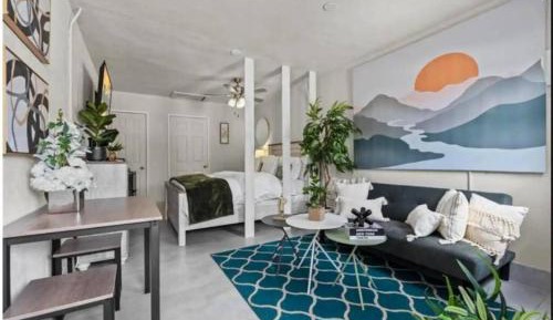 One-Bedroom Apartment