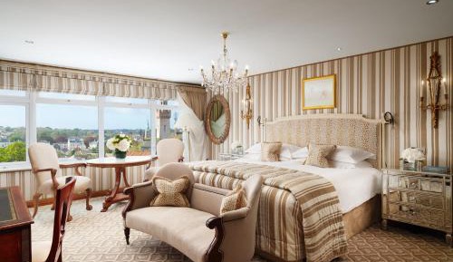 Penthouse Suite