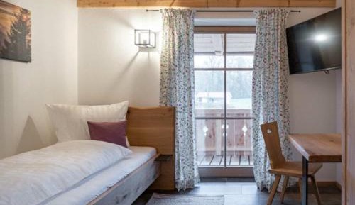 Single Room with Balcony