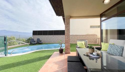 Six-Bedroom House