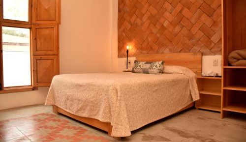 Deluxe Double Room (2 Adults + 1 Child)