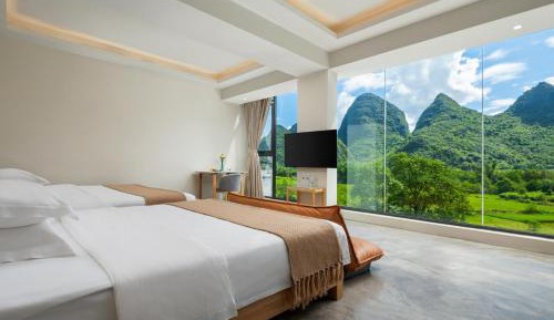 Triple Room with Mountain View
