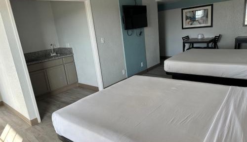 Queen Suite
