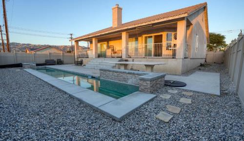 Three-Bedroom Holiday Home 