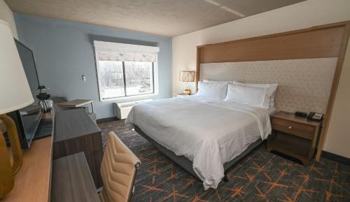 Standard King Room