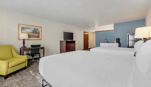 Standard Queen Room