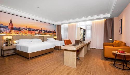 Family Twin Room 
