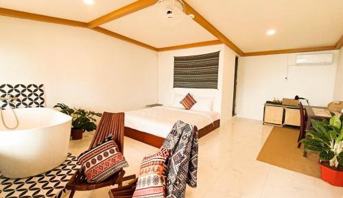King Room with Spa Bath