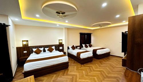 Deluxe Double or Twin Room