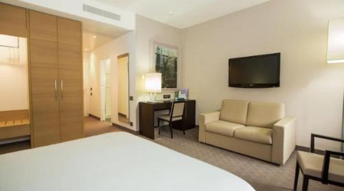 Deluxe Double Room with Extra Bed